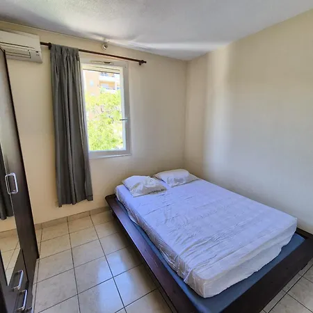 Apartment T2 Duplex Dans Securisee, Parking Prive, Piscine, Climatisation, Internet La Seyne-sur-Mer